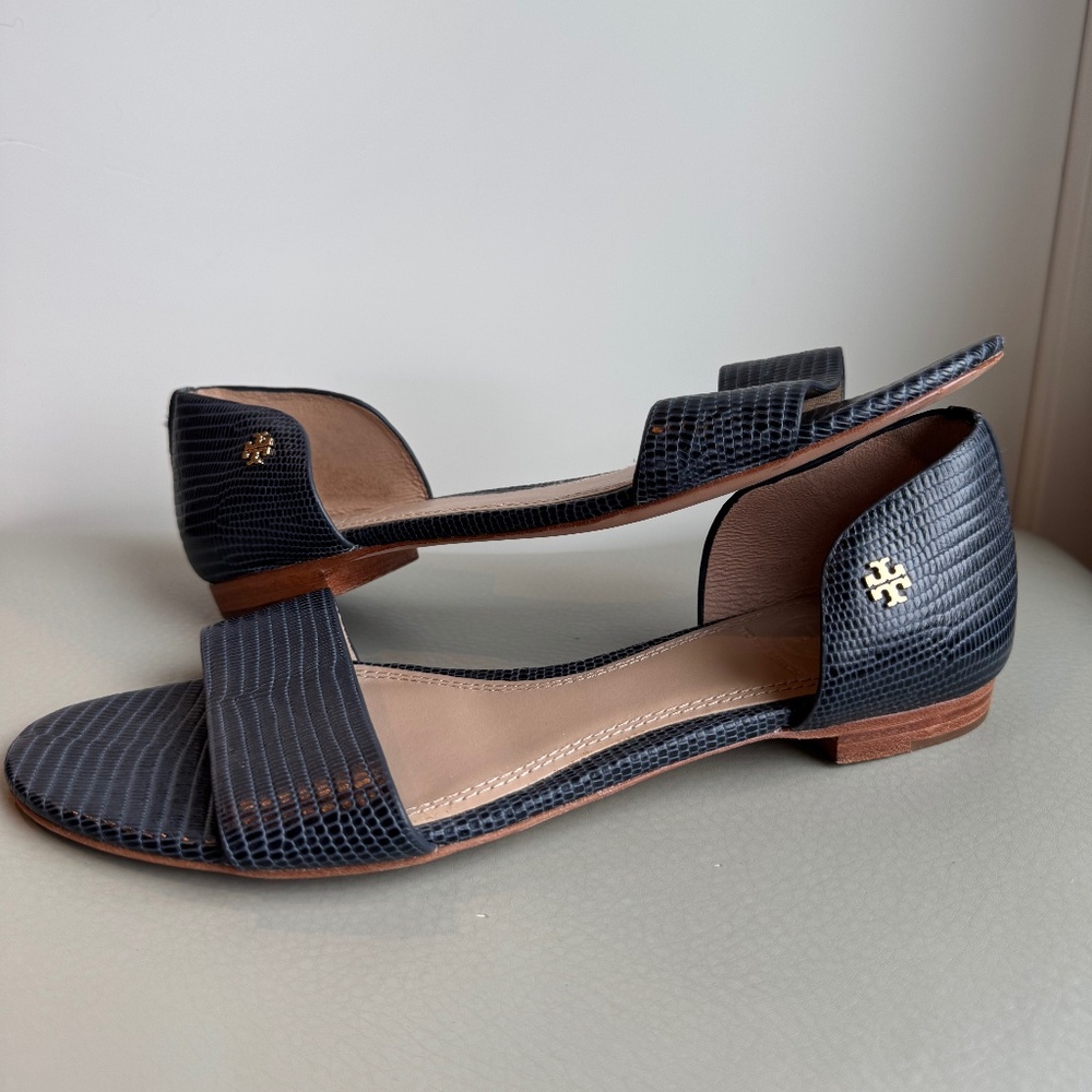 Like New! Size 7.5 Tory Burch Blue embossed leather sandals